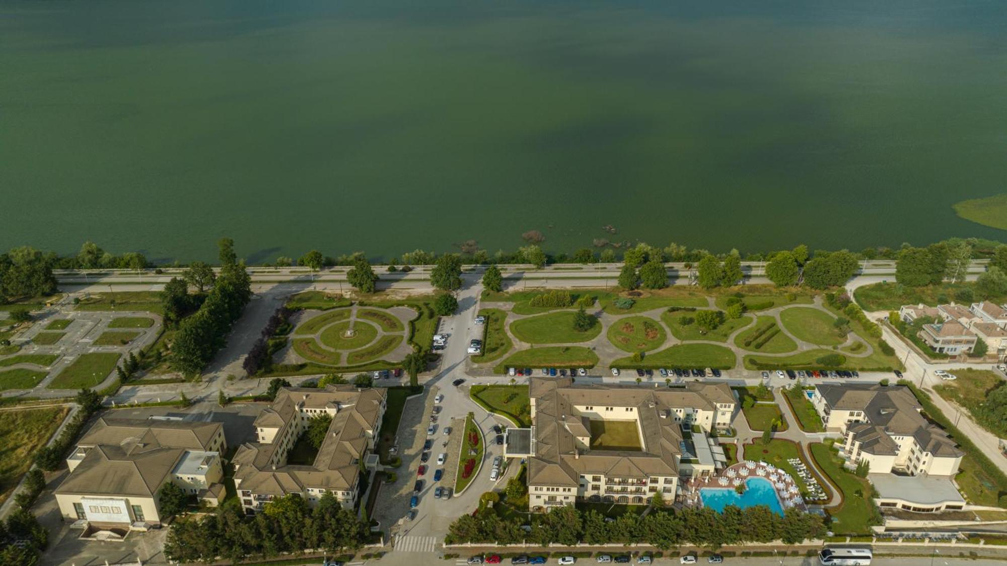 Hotel Du Lac Congress Center & Spa Ioannina Exterior photo